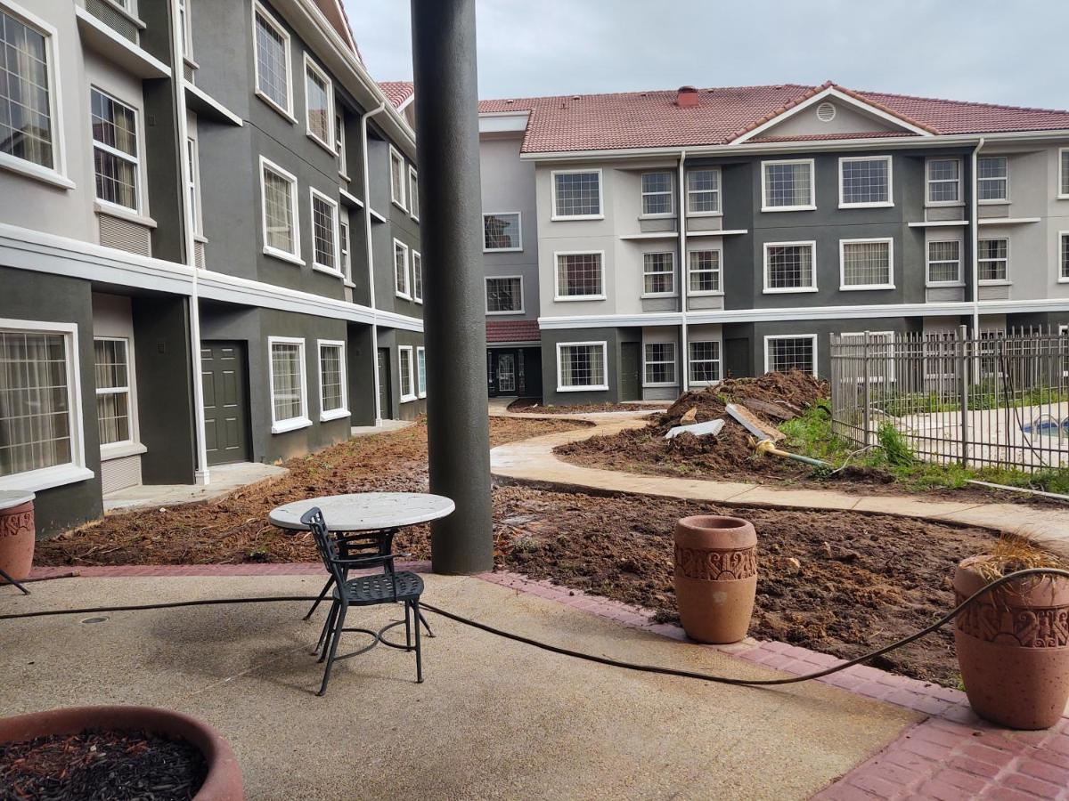 La Quinta By Wyndham Macon Hotel Exterior photo