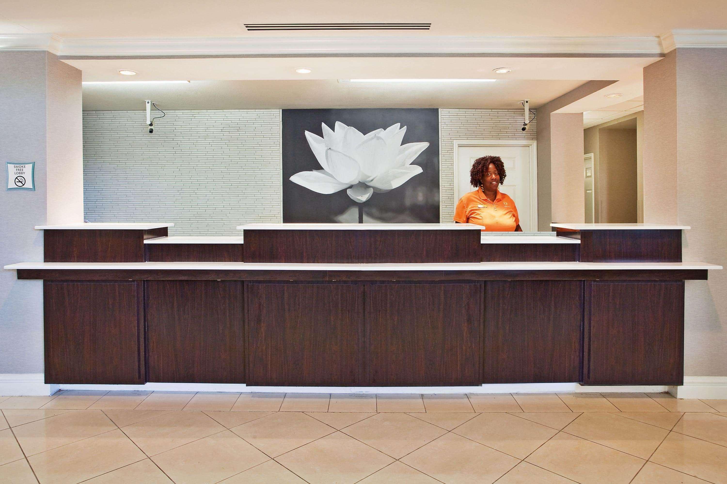 La Quinta By Wyndham Macon Hotel Exterior photo