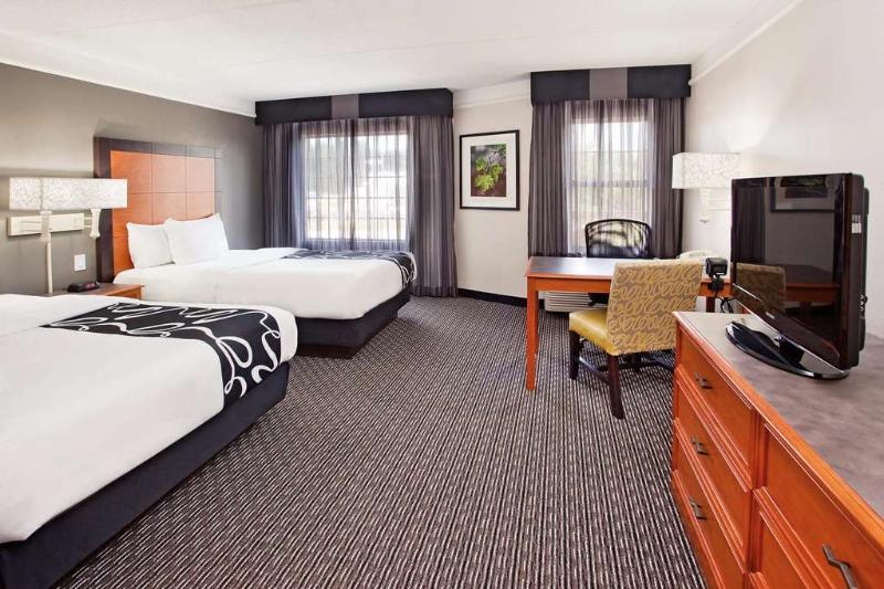La Quinta By Wyndham Macon Hotel Exterior photo